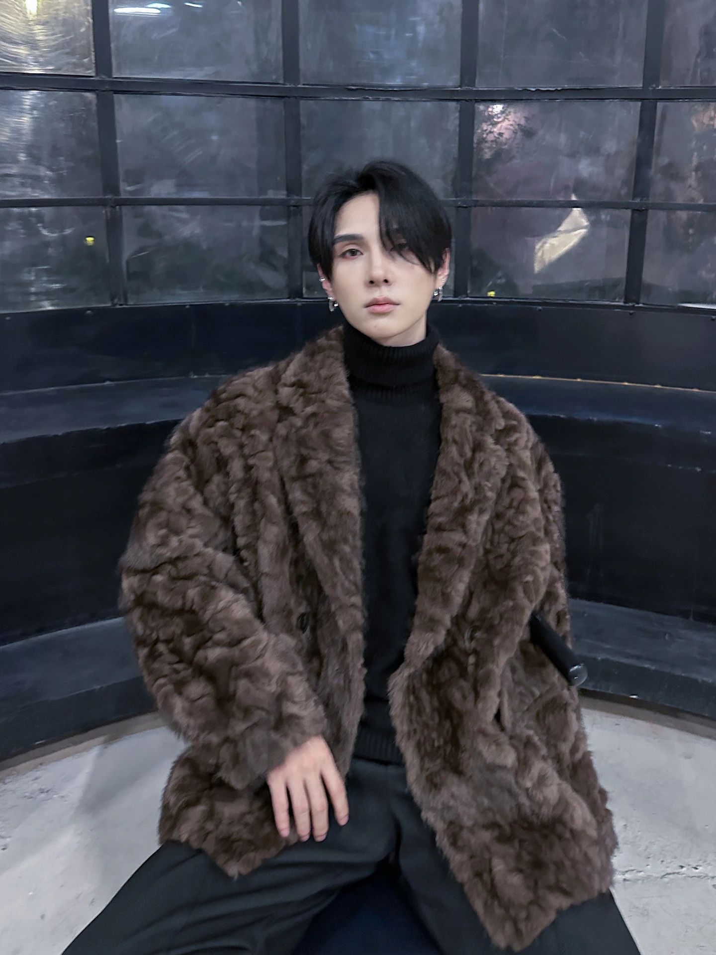 Мужская коричневая куртка Cleanfit: утепленная, из кожи и хлопка, с меховой подкладкой, повседневная, теплая, с прямым подолом
Мужская коричневая куртка Cleanfit: утепленная, из кожи и хлопка, с меховой подкладкой, повседневная, теплая, с прямым подолом