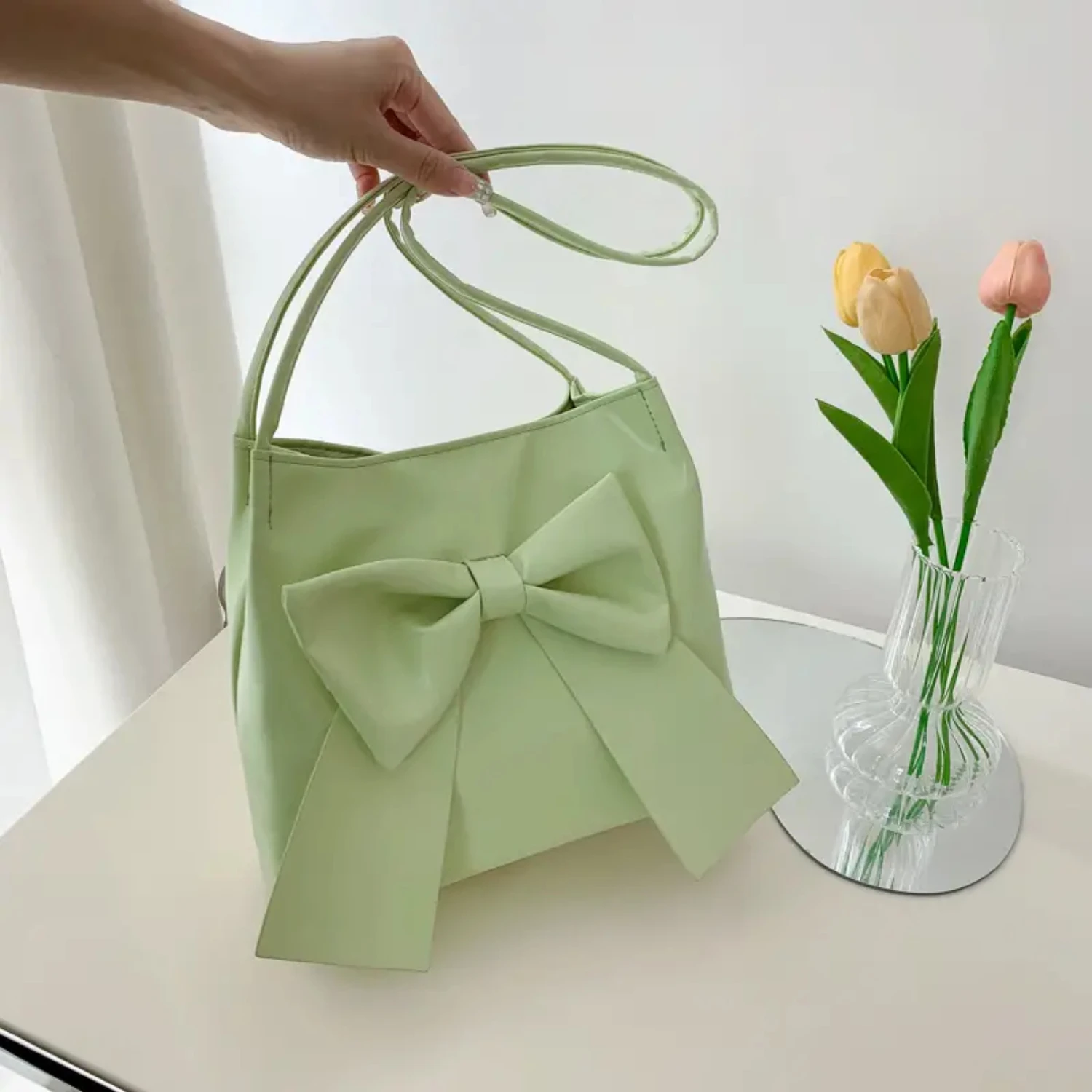 Женская сумка подмышки из искусственной кожи, сумка через плечо с декором в виде банта
Женская сумка подмышки из искусственной кожи, сумка через плечо с декором в виде банта