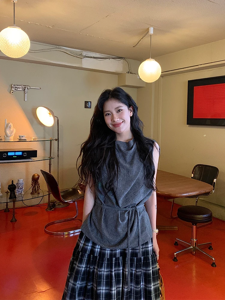 DaqianwithU Linen Waist-Cinching Svel Vest Women's Design Sensation Slimming Top Casual Sle Outerwear Summer 2025
DaqianwithU Linen Waist-Cinching Svel Vest Women's Design Sensation Slimming Top Casual Sle Outerwear Summer 2025