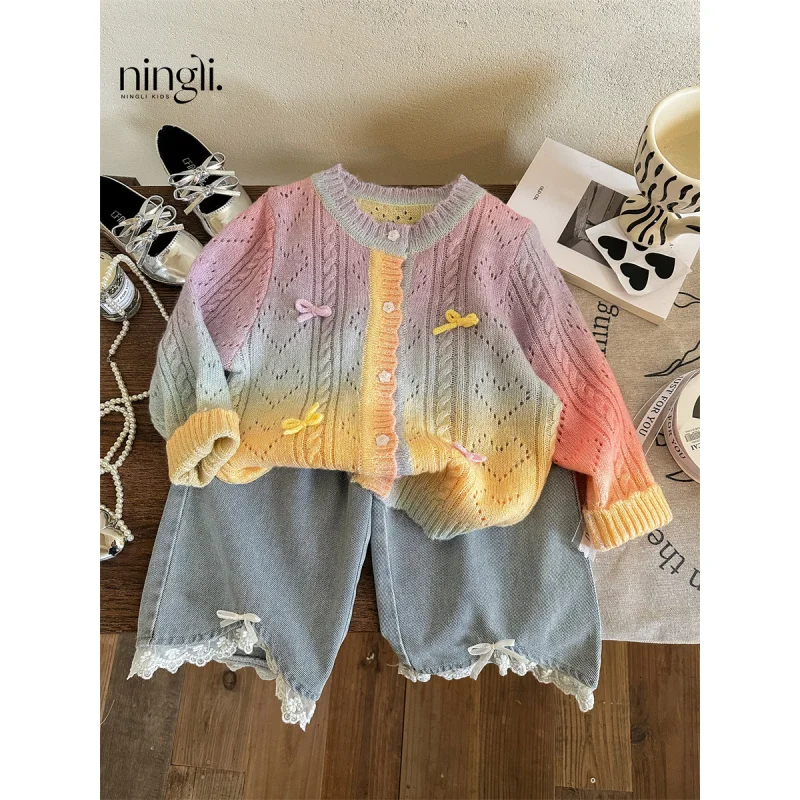 Girls' Sweater Spring New Baby Cardigan Coat Sweater Gradient Color Knitted Sweater Jeans Set Trendy
Girls' Sweater Spring New Baby Cardigan Coat Sweater Gradient Color Knitted Sweater Jeans Set Trendy