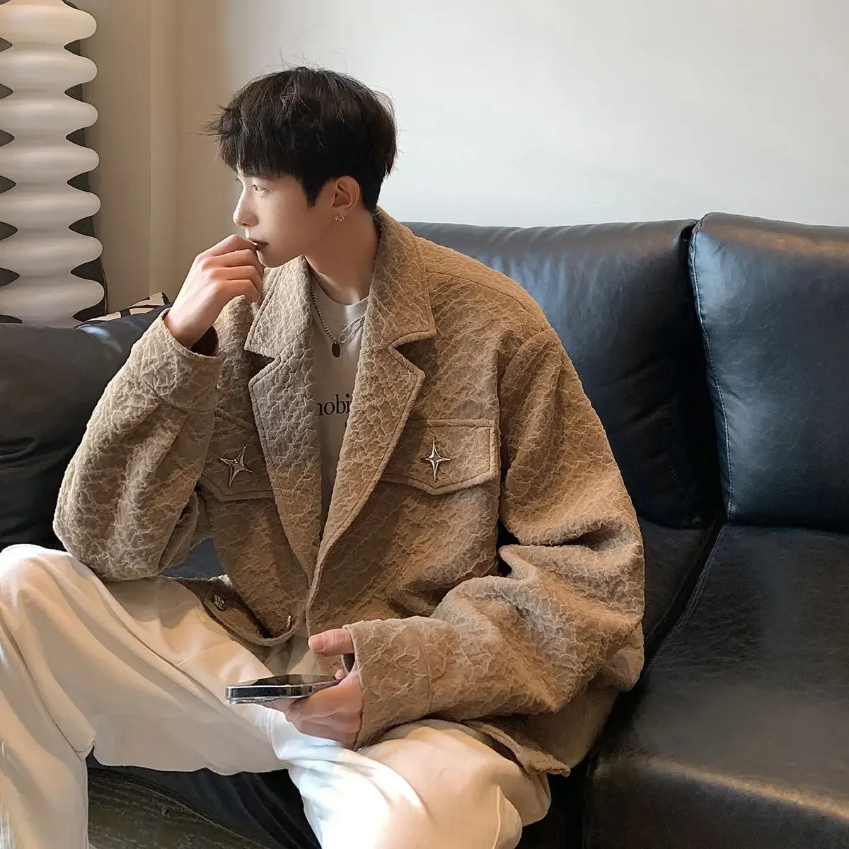 Men's Clothing Vintage Blazer Collar Coat Men's Spring and Fall American Niche Design Pilot Jacket High Street Fashion Jacket
Men's Clothing Vintage Blazer Collar Coat Men's Spring and Fall American Niche Design Pilot Jacket High Street Fashion Jacket