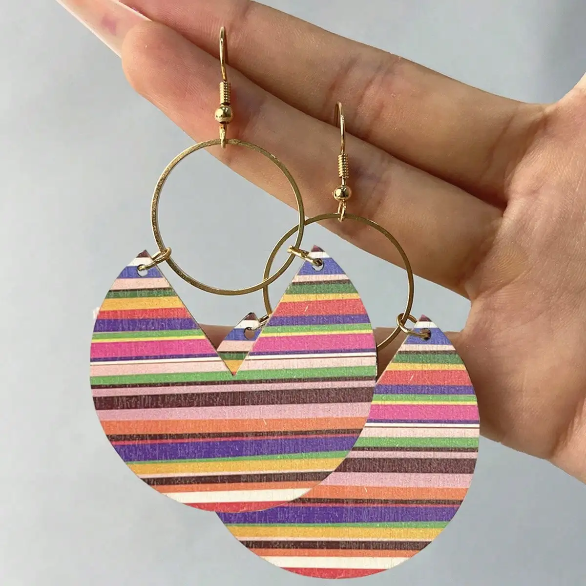 Simple And Stylish Blue-Dyed Printed Earrings, Bohemian Earrings, Double-Sided Wooden Geometric Stripe Spliced Women's Earrings
Simple And Stylish Blue-Dyed Printed Earrings, Bohemian Earrings, Double-Sided Wooden Geometric Stripe Spliced Women's Earrings