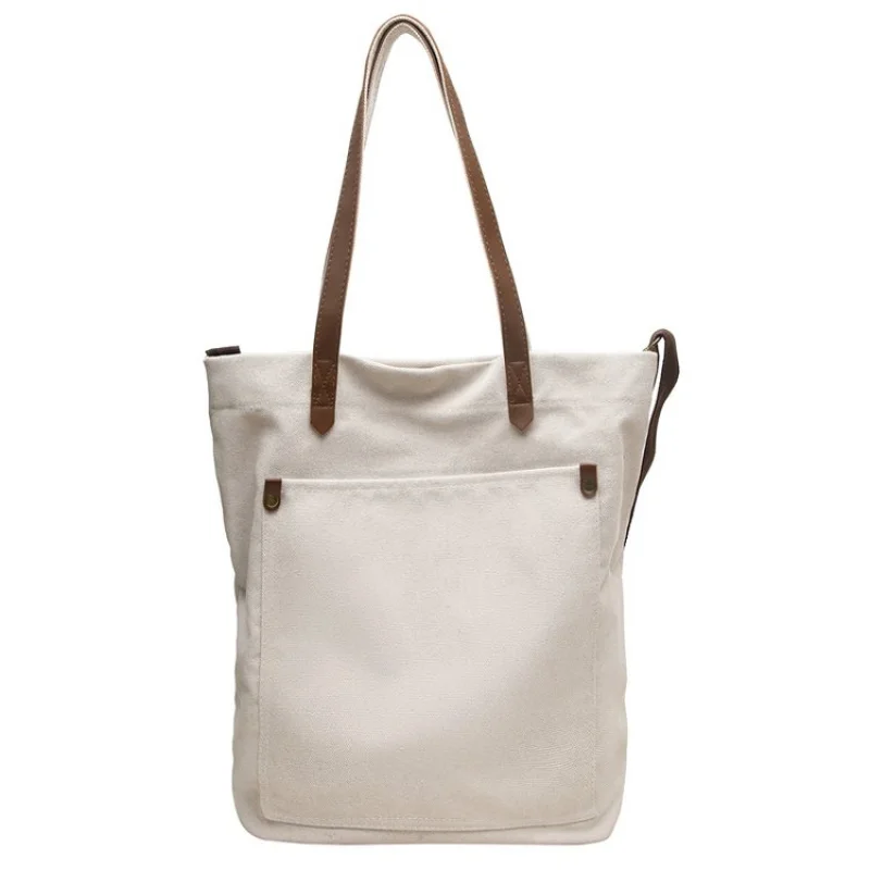Practical Laptop Bag For Women Commuters In Neat Leather With Professional Silhouette Design
Practical Laptop Bag For Women Commuters In Neat Leather With Professional Silhouette Design
