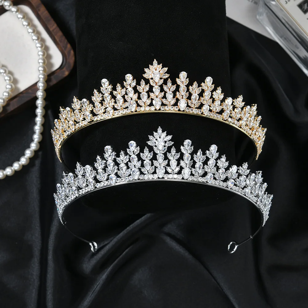 Cubic Zirconia Bridal Crowns And Tiaras For Wedding Bride Headband Luxury CZ Princess Crown For Women Girl Party Prom Headpieces
Cubic Zirconia Bridal Crowns And Tiaras For Wedding Bride Headband Luxury CZ Princess Crown For Women Girl Party Prom Headpieces