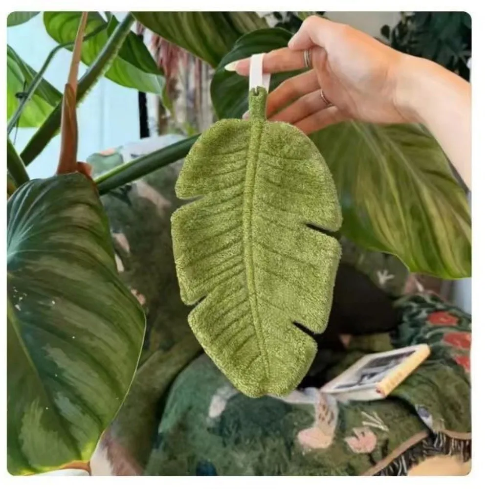 High Quality Cartoon Leaf Hand Towel Coral Velvet Thickened Kitchen Handkerchief Absorb Water Hanging Hand Wipe Kitchen
High Quality Cartoon Leaf Hand Towel Coral Velvet Thickened Kitchen Handkerchief Absorb Water Hanging Hand Wipe Kitchen
