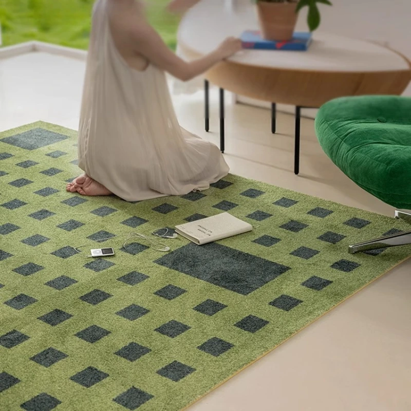 Retro medieval modern light luxury green plaid living room carpet European and American French senior bedroom floor mat
Retro medieval modern light luxury green plaid living room carpet European and American French senior bedroom floor mat