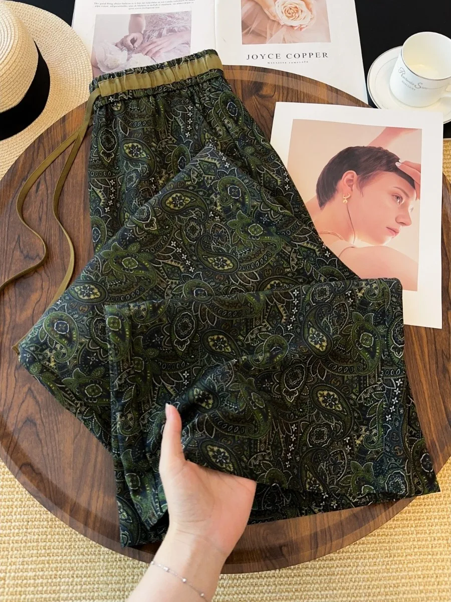 Vintage Feel Large Size Casual Pants with Elastic Waist Nut Flower Print Wide Leg Long Trousers for Women Summer Slimming
Vintage Feel Large Size Casual Pants with Elastic Waist Nut Flower Print Wide Leg Long Trousers for Women Summer Slimming