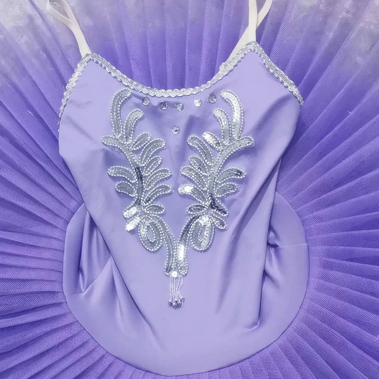 Lavender Ballet Tutu Skirt Ballet Dress Children's Swan Lake Costume Kids Belly Dance Clothing Stage Professional
Lavender Ballet Tutu Skirt Ballet Dress Children's Swan Lake Costume Kids Belly Dance Clothing Stage Professional