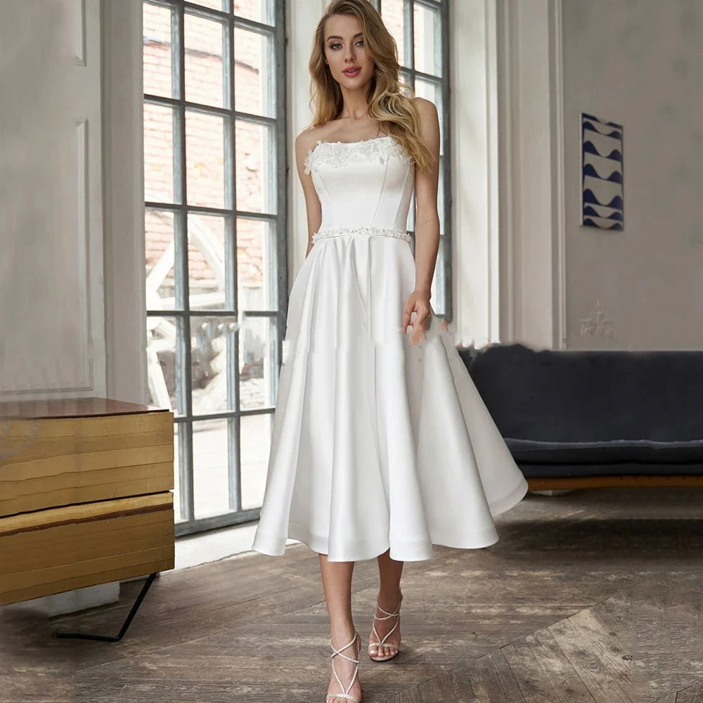Luxury Wedding Dresses For Women White Satin Appliques Strapless Lace Up Short Bridal Gowns Custom Made Vestidos De Novia W10267
Luxury Wedding Dresses For Women White Satin Appliques Strapless Lace Up Short Bridal Gowns Custom Made Vestidos De Novia W10267