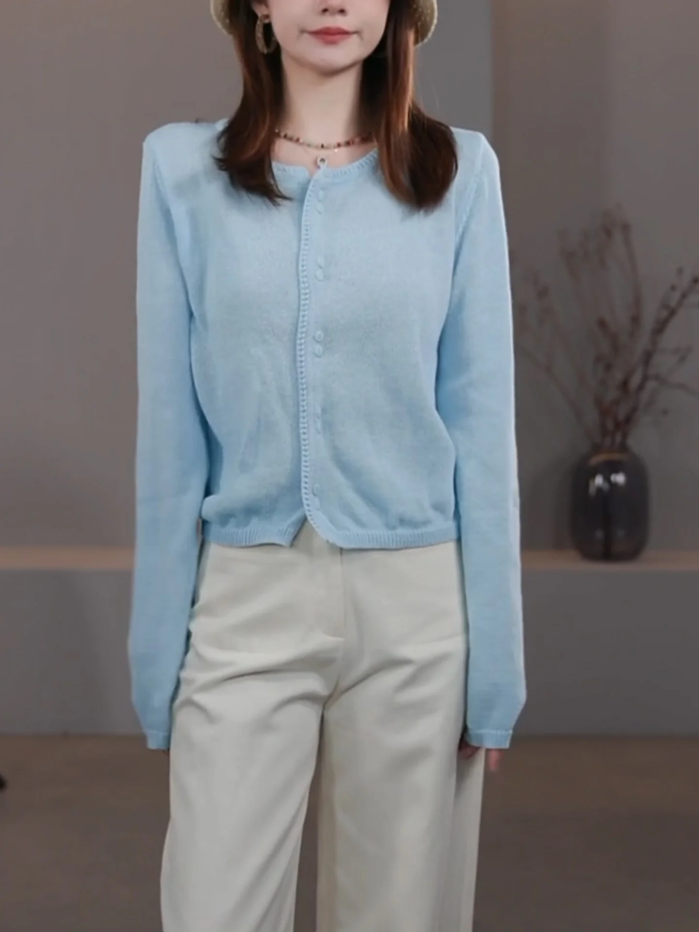 Soft Gentle Blue Knitted Cardigan Women's Korean Sle round Ne Outerwear Autumn Winter New Arrival Large Size Comfortable
Soft Gentle Blue Knitted Cardigan Women's Korean Sle round Ne Outerwear Autumn Winter New Arrival Large Size Comfortable