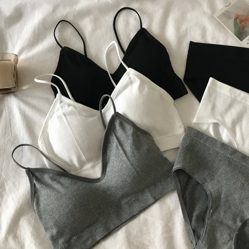 Women's Sports Bra Set Underwear Bra Korean Style Push Up No Steel Ring Bra Sexy Tube Top High Elastic Panty Set
Women's Sports Bra Set Underwear Bra Korean Style Push Up No Steel Ring Bra Sexy Tube Top High Elastic Panty Set