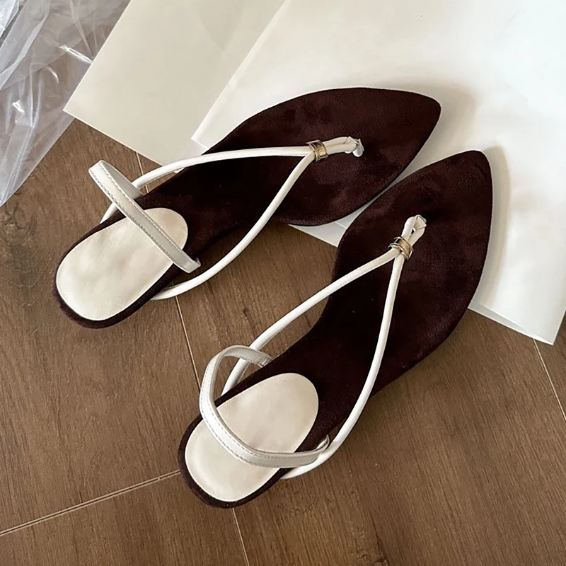 Pointed Toe Sandals Women Flats Clip Toe Slippers Summer Shoes Woman Designer 2025 Casual Beach Flip Flops Dress Slides Mujer
Pointed Toe Sandals Women Flats Clip Toe Slippers Summer Shoes Woman Designer 2025 Casual Beach Flip Flops Dress Slides Mujer