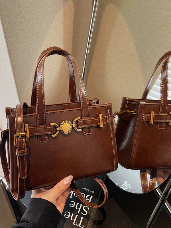 Faionable Retro Women's Square Bag Handbag oulder Bag Commuter Crossbody Bag Casual Simple Sle Rectangular ape
Faionable Retro Women's Square Bag Handbag oulder Bag Commuter Crossbody Bag Casual Simple Sle Rectangular ape