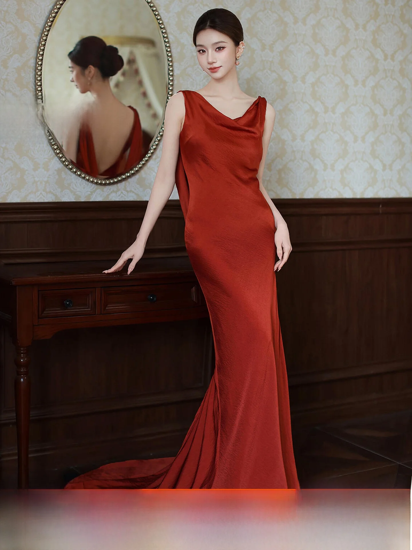 Sexy Backless Fish Tail Wedding Dress Vintage Style Long Evening Gown for Wedding Banquet Performance Slimming Evening Dress
Sexy Backless Fish Tail Wedding Dress Vintage Style Long Evening Gown for Wedding Banquet Performance Slimming Evening Dress