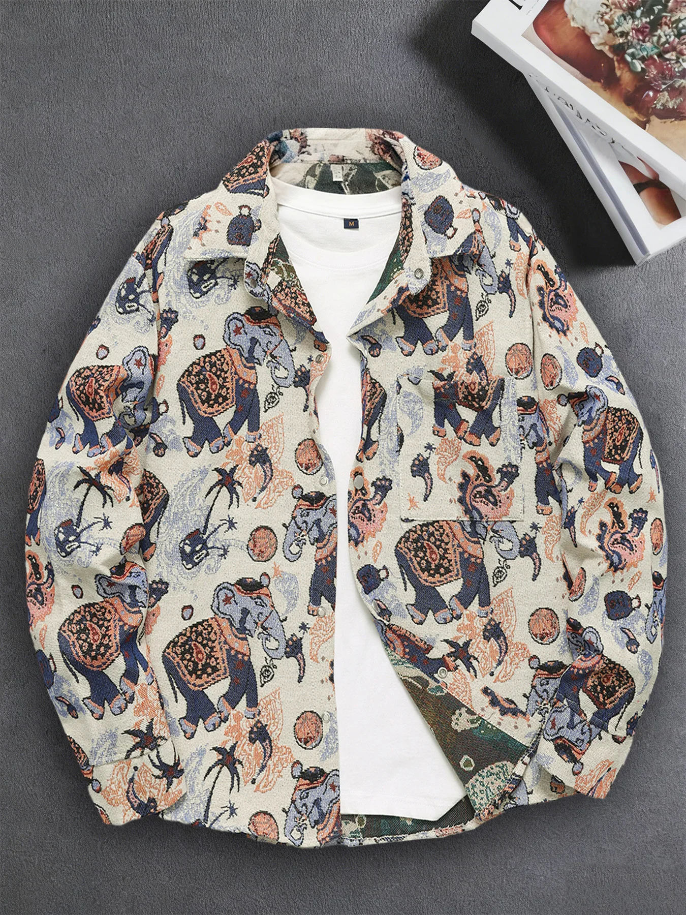 Spring and Autumn New Retro Ethnic Style Elephant Jacquard Jacket, Trendy and Cool Casual Men's Everyday Versatile Coat
Spring and Autumn New Retro Ethnic Style Elephant Jacquard Jacket, Trendy and Cool Casual Men's Everyday Versatile Coat