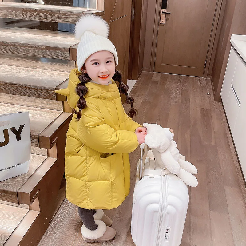 Зимняя куртка-пуховик в стиле аниме, новинка 2026 года, средней длины, модная, детская, в стиле каваи, толстая, теплая, с капюшоном, милая, удобная, для девочек, с мультяшным принтом
Зимняя куртка-пуховик в стиле аниме, новинка 2026 года, средней длины, модная, детская, в стиле каваи, толстая, теплая, с капюшоном, милая, удобная, для девочек, с мультяшным принтом