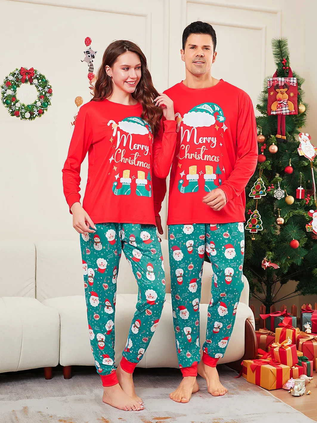 Merry Xmas Holiday Look Pajamas Set Women Men Matching Outfits Cute Print Christmas Pyjamas Full Sleeve 2 Pieces Suit Loungewear
Merry Xmas Holiday Look Pajamas Set Women Men Matching Outfits Cute Print Christmas Pyjamas Full Sleeve 2 Pieces Suit Loungewear