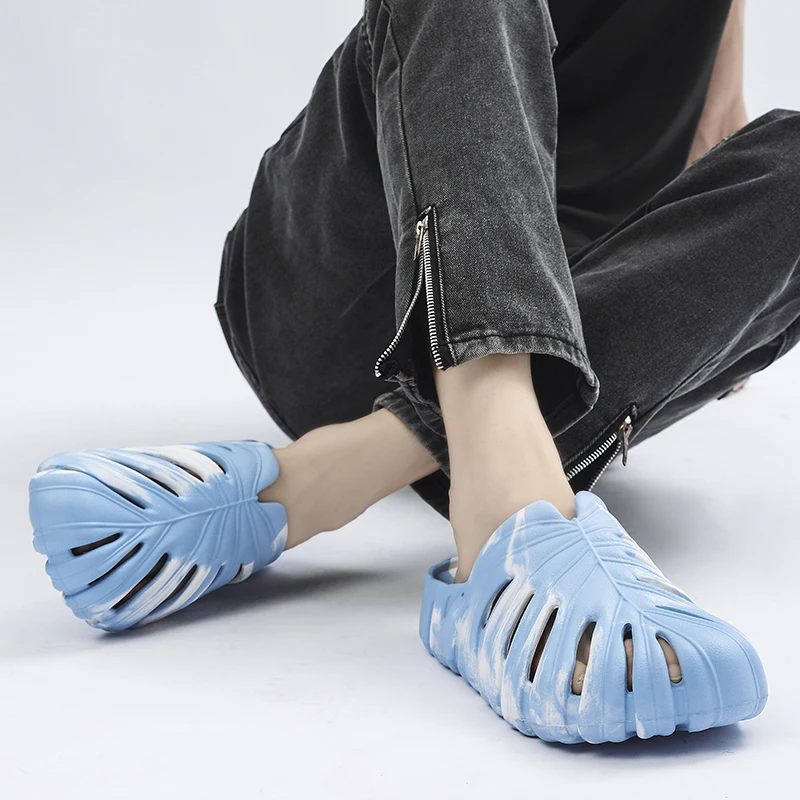 Новинка 2023 года, летние четырехцветные парные тапочки с закрытым носком, популярные уличные пляжные сандалии Monstera на толстой подошве, тапочки в парном стиле
Новинка 2023 года, летние четырехцветные парные тапочки с закрытым носком, популярные уличные пляжные сандалии Monstera на толстой подошве, тапочки в парном стиле