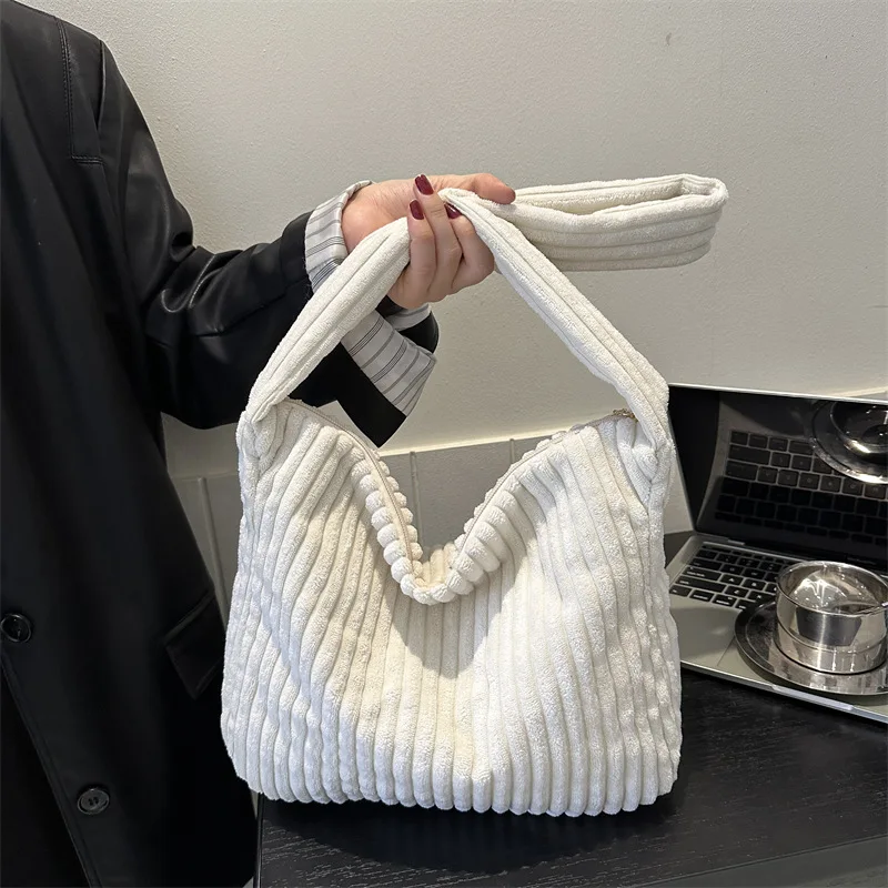 Large Capacity Corduroy Crossbody Bag for Women Shoulder Bags Purse and Handbags Designer Bags Bolso Marca Lujo Сумка Женская
Large Capacity Corduroy Crossbody Bag for Women Shoulder Bags Purse and Handbags Designer Bags Bolso Marca Lujo Сумка Женская