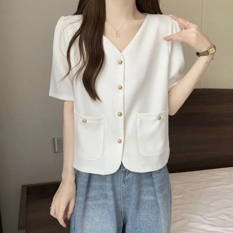 Button V Neck Solid Simplicity Sweet Shirt Tops Women Clothing Short Sleeve Pocket Patchwork Korean Blouse Trend Fashion Summer
Button V Neck Solid Simplicity Sweet Shirt Tops Women Clothing Short Sleeve Pocket Patchwork Korean Blouse Trend Fashion Summer