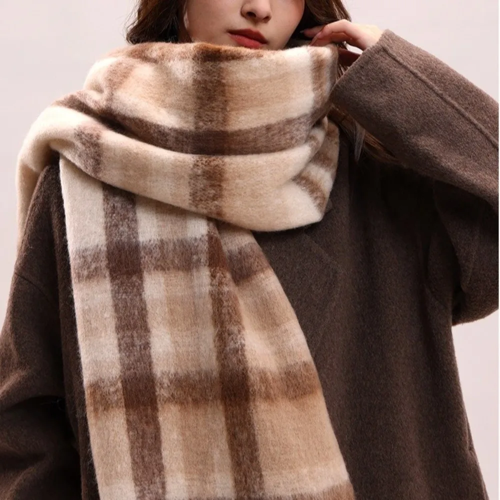 Fashion Mohair Plaid Wool Scarf Tassel Winter Cashmere Scarves Korean Style Warm Long Shawl Women/Men
Fashion Mohair Plaid Wool Scarf Tassel Winter Cashmere Scarves Korean Style Warm Long Shawl Women/Men
