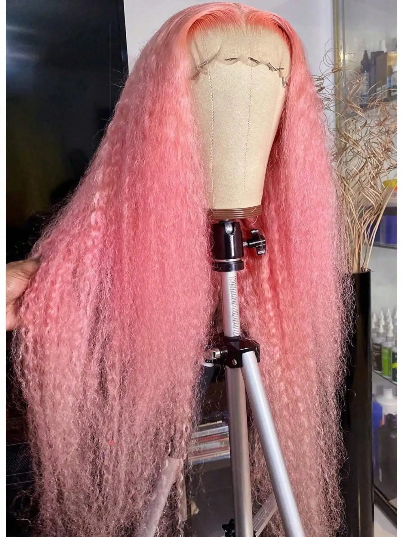 200 Density Rose Pink Curly Lace Front Wigs Human Hair 13x4 HD Lace Front Wigs Pre Plucked Glue Free Lace Front Wigs for Women
200 Density Rose Pink Curly Lace Front Wigs Human Hair 13x4 HD Lace Front Wigs Pre Plucked Glue Free Lace Front Wigs for Women