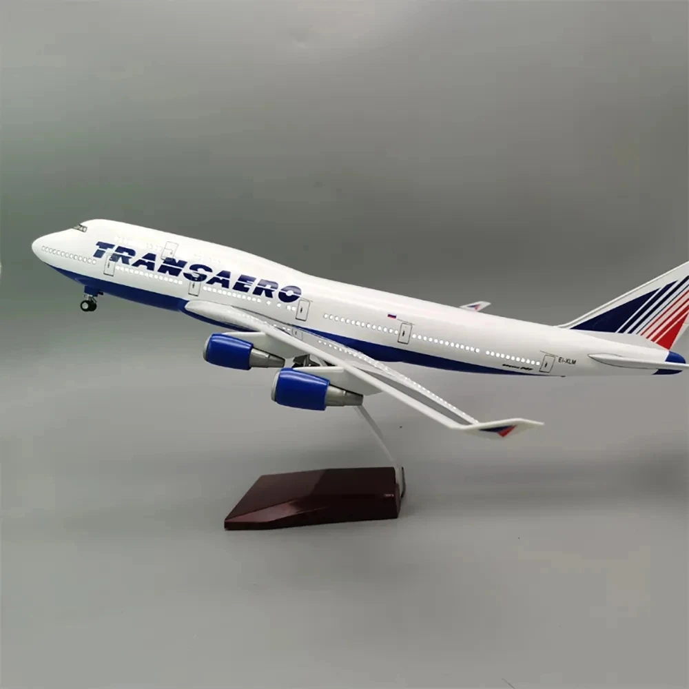 Коллекционная модель самолета, статуя самолета масштаб 1:130, модель самолета Intercontinental Airlines B747 с детской фотографией, украшение в подарок
Коллекционная модель самолета, статуя самолета масштаб 1:130, модель самолета Intercontinental Airlines B747 с детской фотографией, украшение в подарок