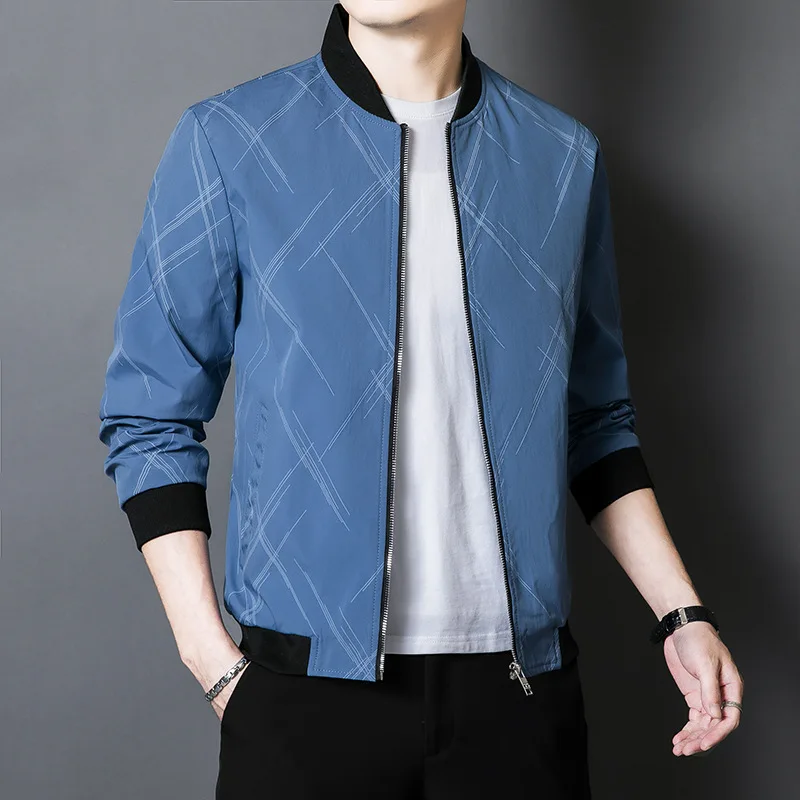 Мужская куртка на весну-осень, тонкая, повседневная, модная, из полиэфирного волокна, на молнии, с длинным рукавом, прямой подол, верхняя одежда
Мужская куртка на весну-осень, тонкая, повседневная, модная, из полиэфирного волокна, на молнии, с длинным рукавом, прямой подол, верхняя одежда