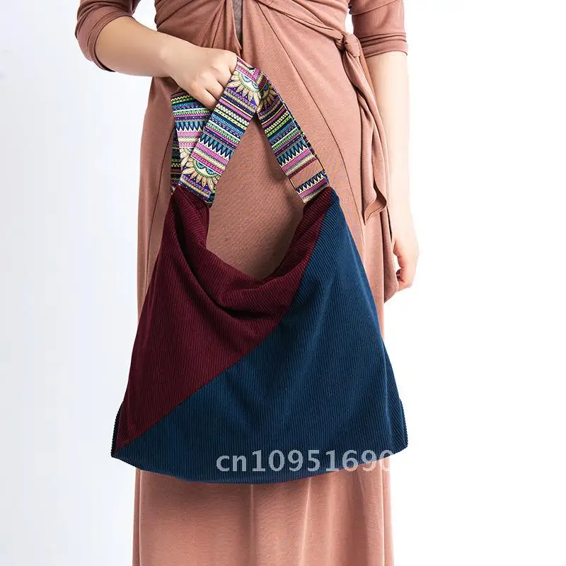 Large Capacity Corduroy Women's Shoulder Bag Vintage European American Style Casual Crossbody Tote with Canvas Lining
Large Capacity Corduroy Women's Shoulder Bag Vintage European American Style Casual Crossbody Tote with Canvas Lining