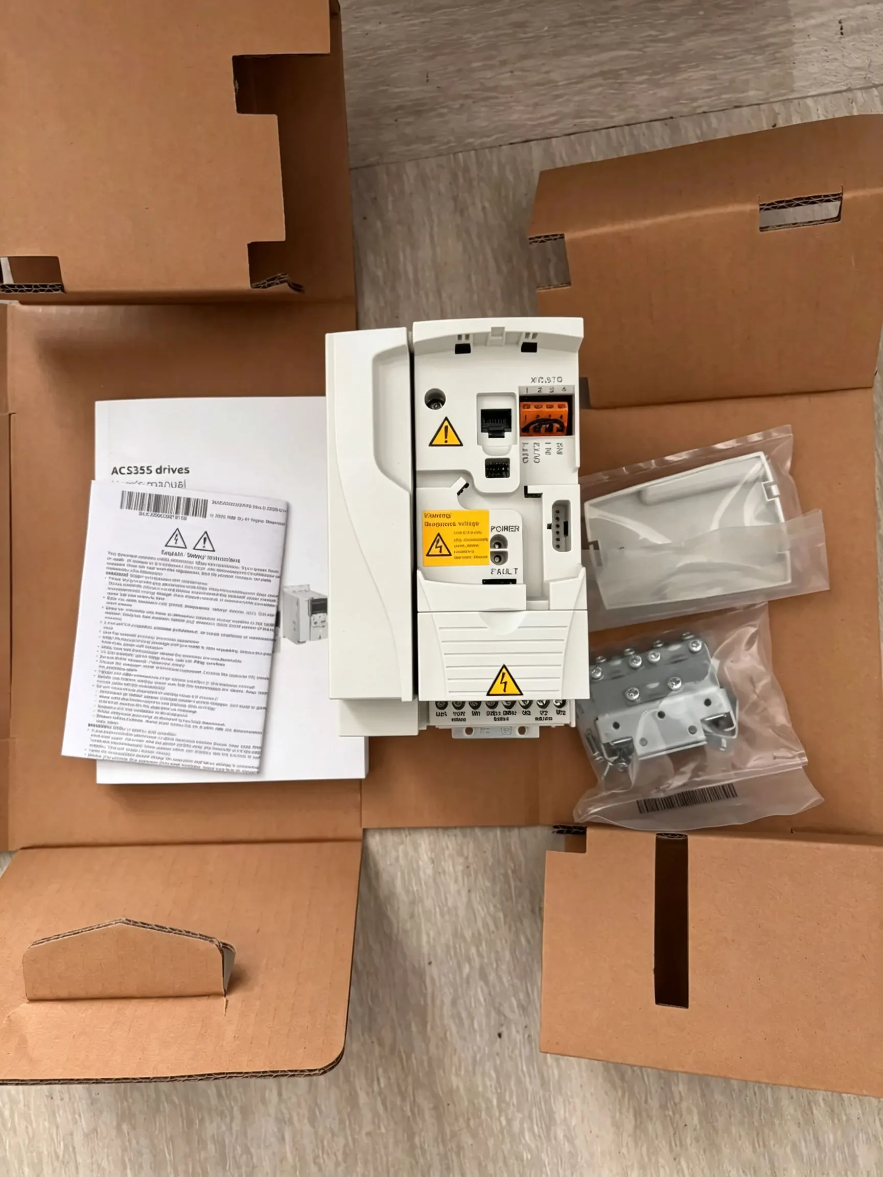 Brand New ACS355-03E-07A5-2 ACS355-03E-09A8-2 ACS355-03E-13A3-2 ACS355-03E-17A6-2 One Year Warranty
Brand New ACS355-03E-07A5-2 ACS355-03E-09A8-2 ACS355-03E-13A3-2 ACS355-03E-17A6-2 One Year Warranty