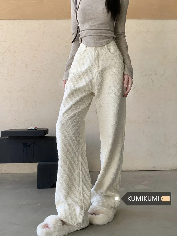 White Loose High Waist Straight Leg Embroidered Jeans Casual Pants Women Summer Long Floor Length Trousers Commute Style
White Loose High Waist Straight Leg Embroidered Jeans Casual Pants Women Summer Long Floor Length Trousers Commute Style