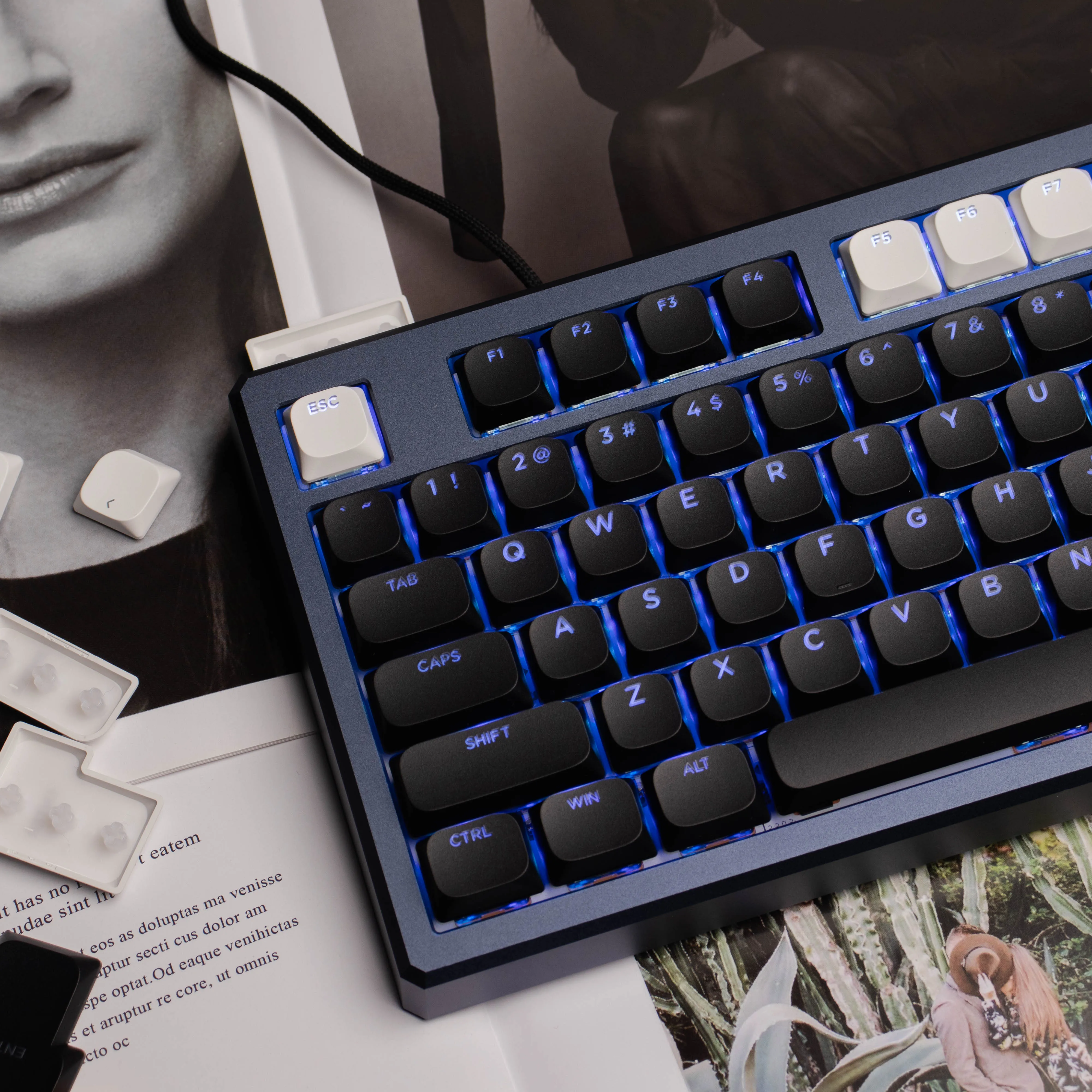 129 клавиш, колпачки для клавиш Double Shot PBT, низкопрофильные колпачки для клавиш WOB, тонкие колпачки для переключателей Cherry Gateron MX, механическая клавиатура
129 клавиш, колпачки для клавиш Double Shot PBT, низкопрофильные колпачки для клавиш WOB, тонкие колпачки для переключателей Cherry Gateron MX, механическая клавиатура