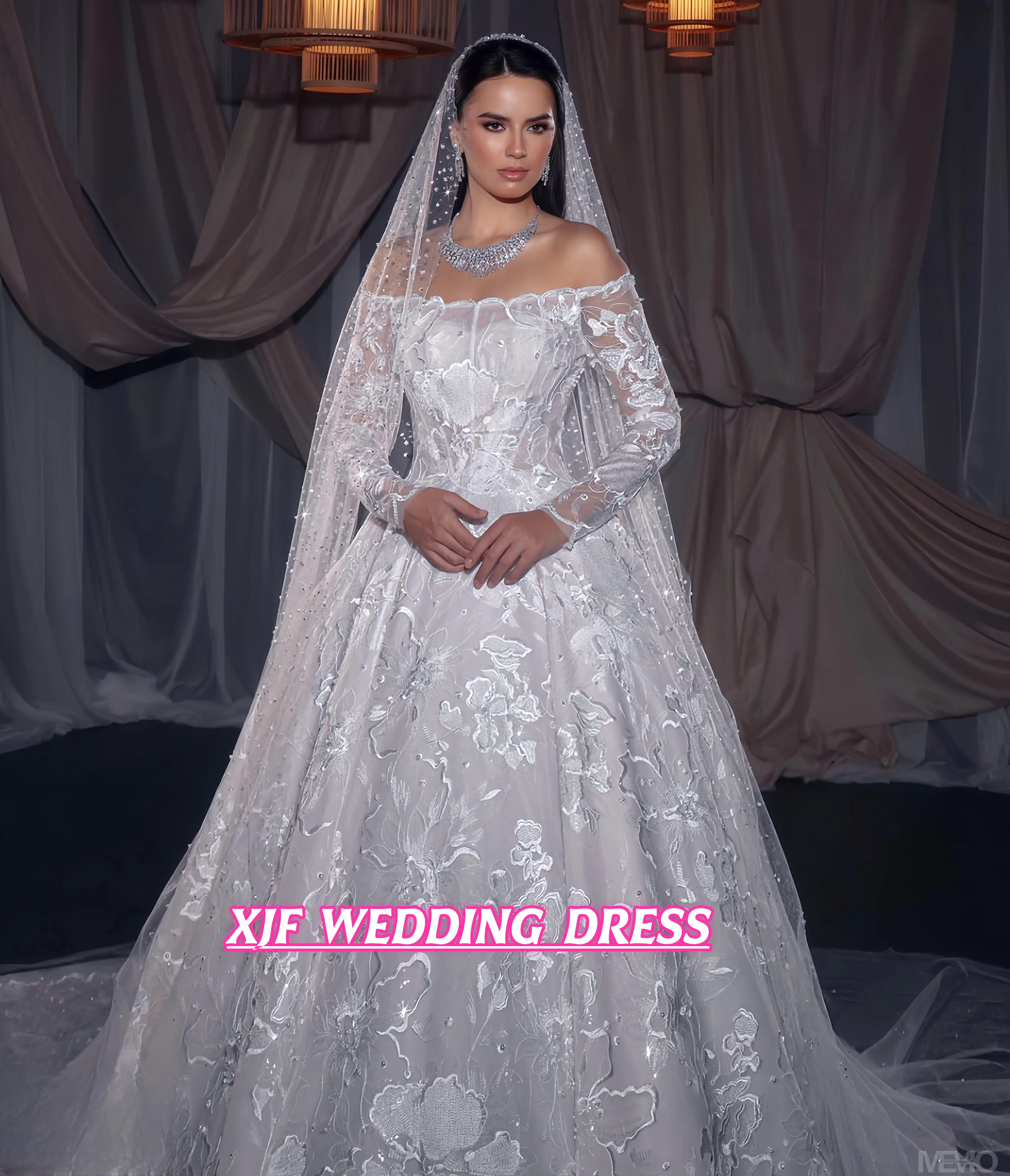 Customized wedding dress strapless long sleeve A-LINE elegant decal robe de mariee wedding dress vestidos de novia
Customized wedding dress strapless long sleeve A-LINE elegant decal robe de mariee wedding dress vestidos de novia
