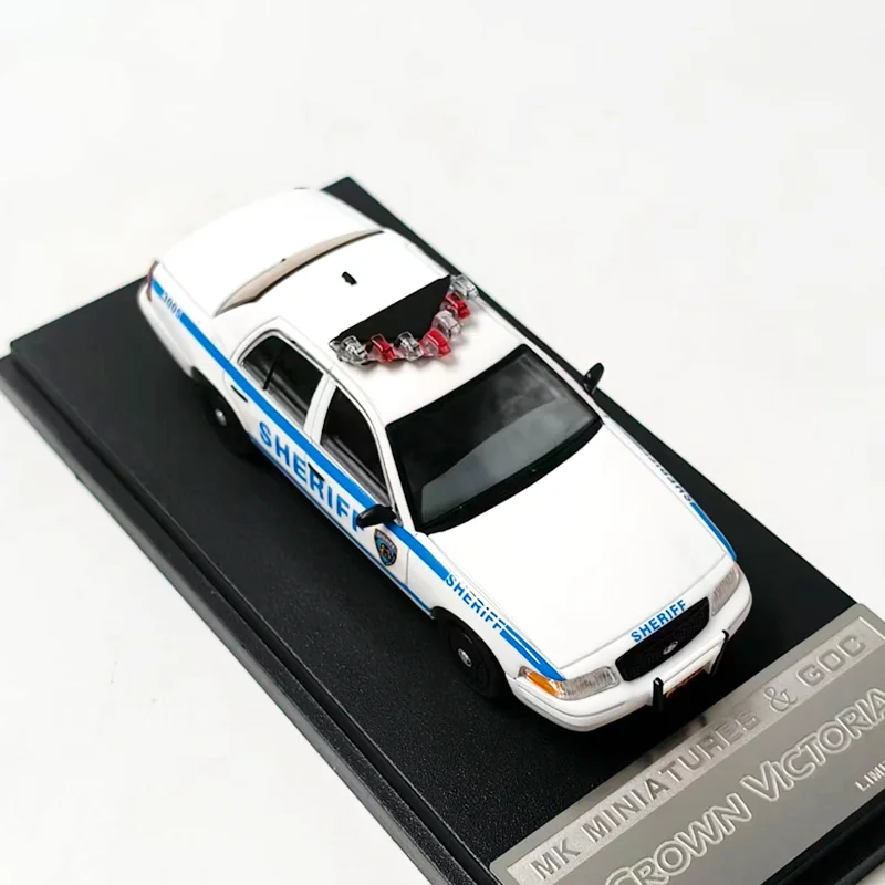 GOC MK Diecast 1:64 Scale Crown Victoria CV Alloy Simulation Car Model Collection Souvenir Boy Holiday Gift Display Ornaments
GOC MK Diecast 1:64 Scale Crown Victoria CV Alloy Simulation Car Model Collection Souvenir Boy Holiday Gift Display Ornaments