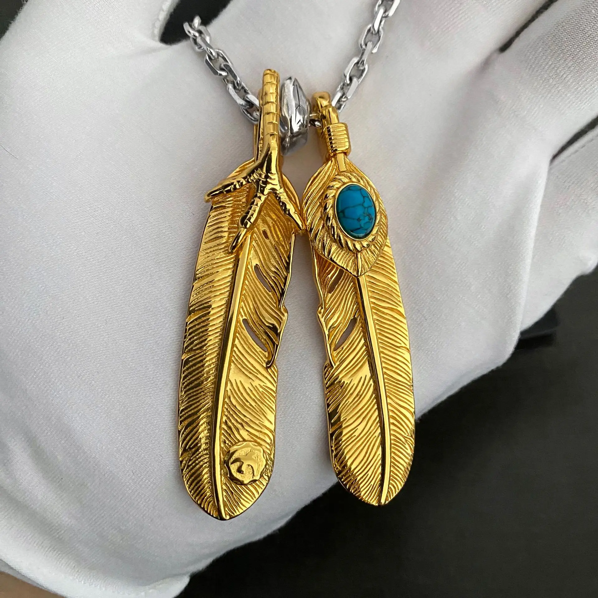 25SS top quality Takahashi goro's gold plated eagle claw inlaid turquoise feather necklace men's sweater chain
25SS top quality Takahashi goro's gold plated eagle claw inlaid turquoise feather necklace men's sweater chain