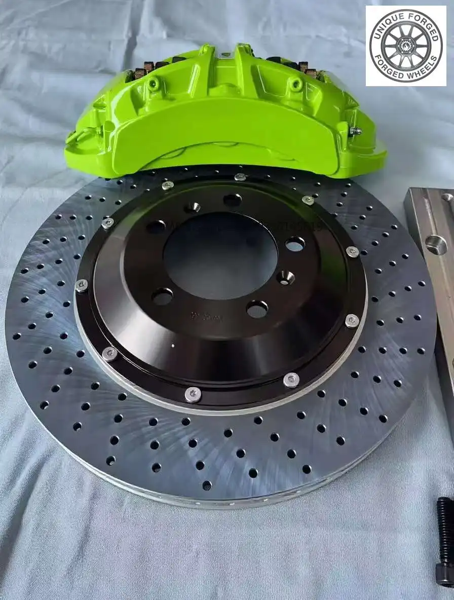 26 Style High Performance Big 6 Pot Auto Brake Caliper For BMW F35 F80 E92 335i M3 2015 2018 2023 For Porsche 911 Old Cars
26 Style High Performance Big 6 Pot Auto Brake Caliper For BMW F35 F80 E92 335i M3 2015 2018 2023 For Porsche 911 Old Cars