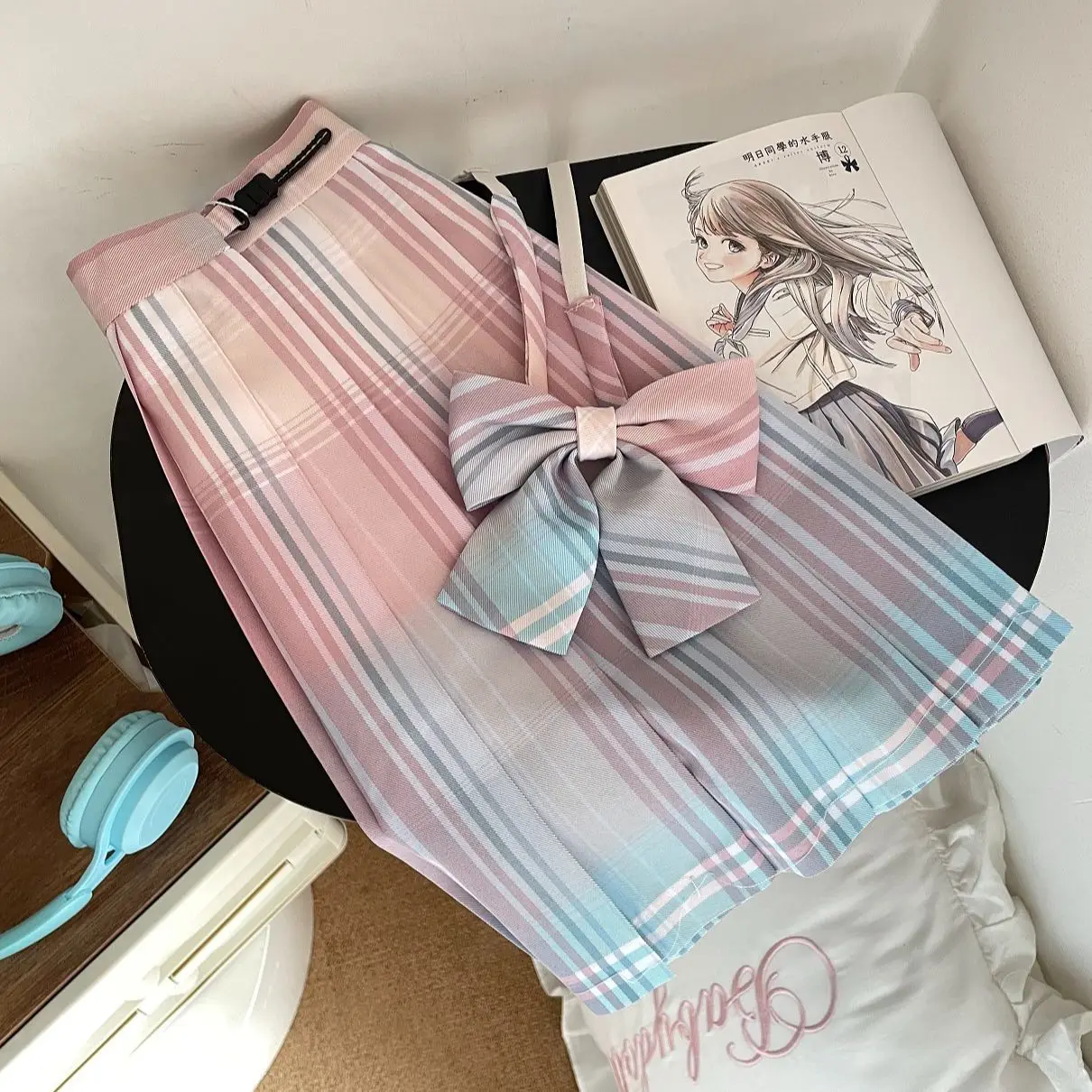 Japan Authentic Jk Plaid Skirt College Style Macaron Gradient Color High Quality
Japan Authentic Jk Plaid Skirt College Style Macaron Gradient Color High Quality