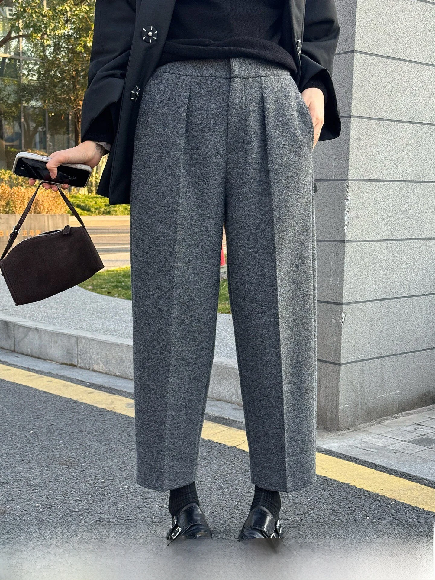 Chic Grey Woolen Straight Leg Casual Pants for Women Commute Friendly Nine-Tenths Length Casual Trousers Spring 2026
Chic Grey Woolen Straight Leg Casual Pants for Women Commute Friendly Nine-Tenths Length Casual Trousers Spring 2026
