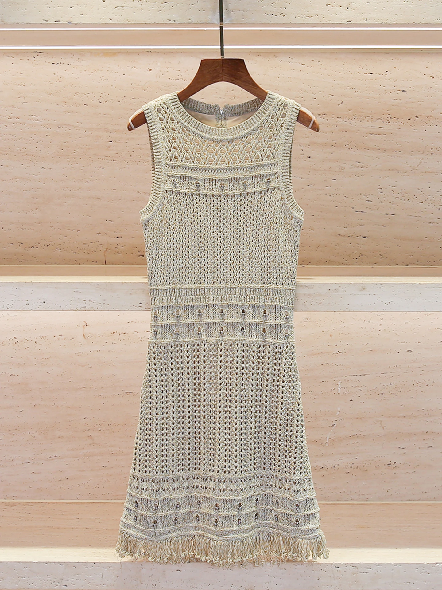 High-End Summer 2026 Women's Knitted Hollow out Tassel Trim Dress Vintage Style High Waist A-Line Skirt Backless Dress
High-End Summer 2026 Women's Knitted Hollow out Tassel Trim Dress Vintage Style High Waist A-Line Skirt Backless Dress