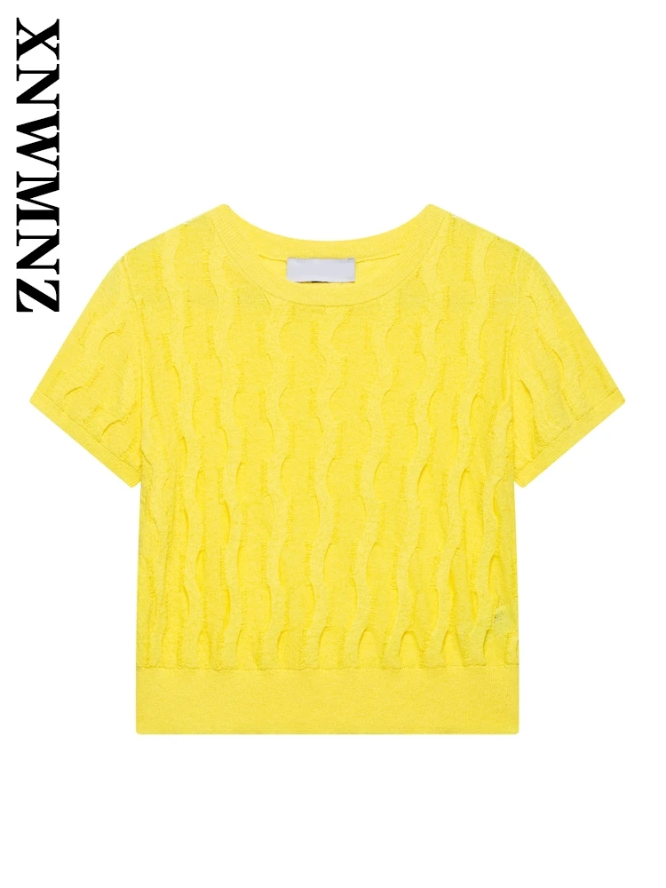 XNWMNZ 2025 Summer New Woman's Simple Fashion O-Collar Short Sleeve Knitted mini Top Elegant Chic Female Yellow Sweater
XNWMNZ 2025 Summer New Woman's Simple Fashion O-Collar Short Sleeve Knitted mini Top Elegant Chic Female Yellow Sweater