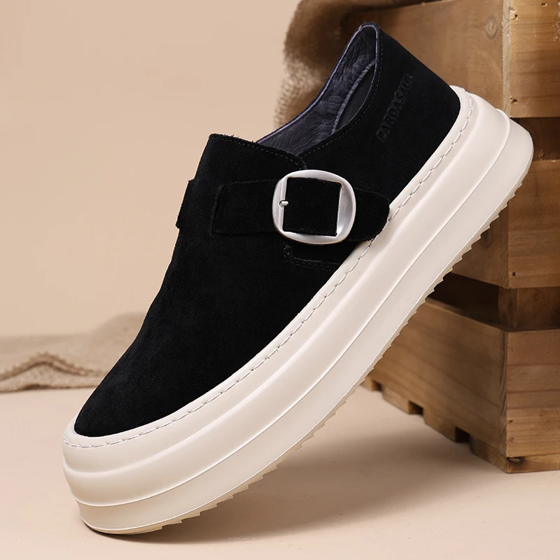 New men's low cut suede casual shoes are lightweight, versatile, personalized, and trendy men's shoes 250226
New men's low cut suede casual shoes are lightweight, versatile, personalized, and trendy men's shoes 250226