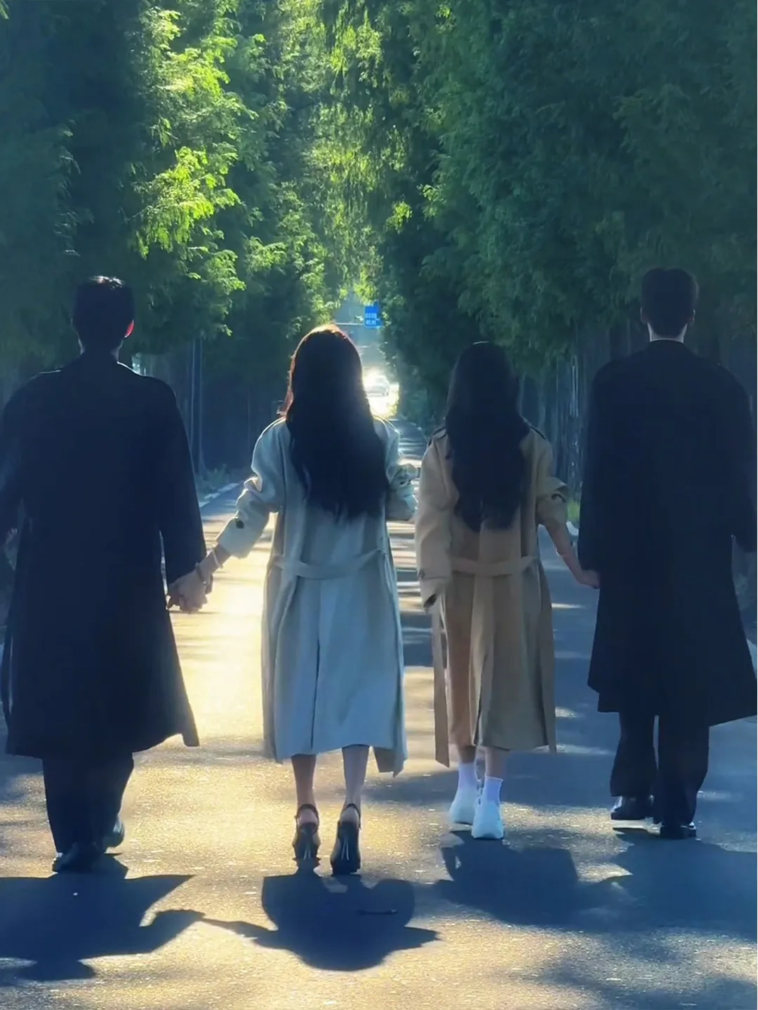 Мужская ветровка цвета хаки средней длины CleanFit в корейском стиле с отложным воротником, осенняя модная куртка в американском ретро-стиле
Мужская ветровка цвета хаки средней длины CleanFit в корейском стиле с отложным воротником, осенняя модная куртка в американском ретро-стиле