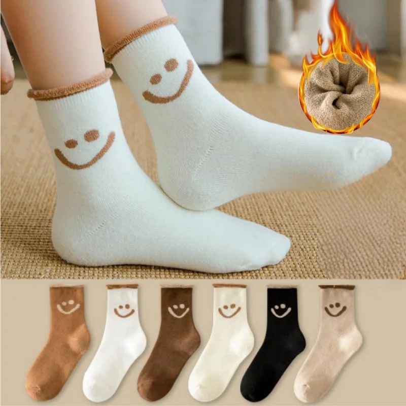 Уютные плюшевые носки со смайликами для женщин, толстые термонескользящие домашние носки с захватывающей подошвой, мягкие теплые носки-тапочки, осенне-зимние носки до щиколотки
Уютные плюшевые носки со смайликами для женщин, толстые термонескользящие домашние носки с захватывающей подошвой, мягкие теплые носки-тапочки, осенне-зимние носки до щиколотки