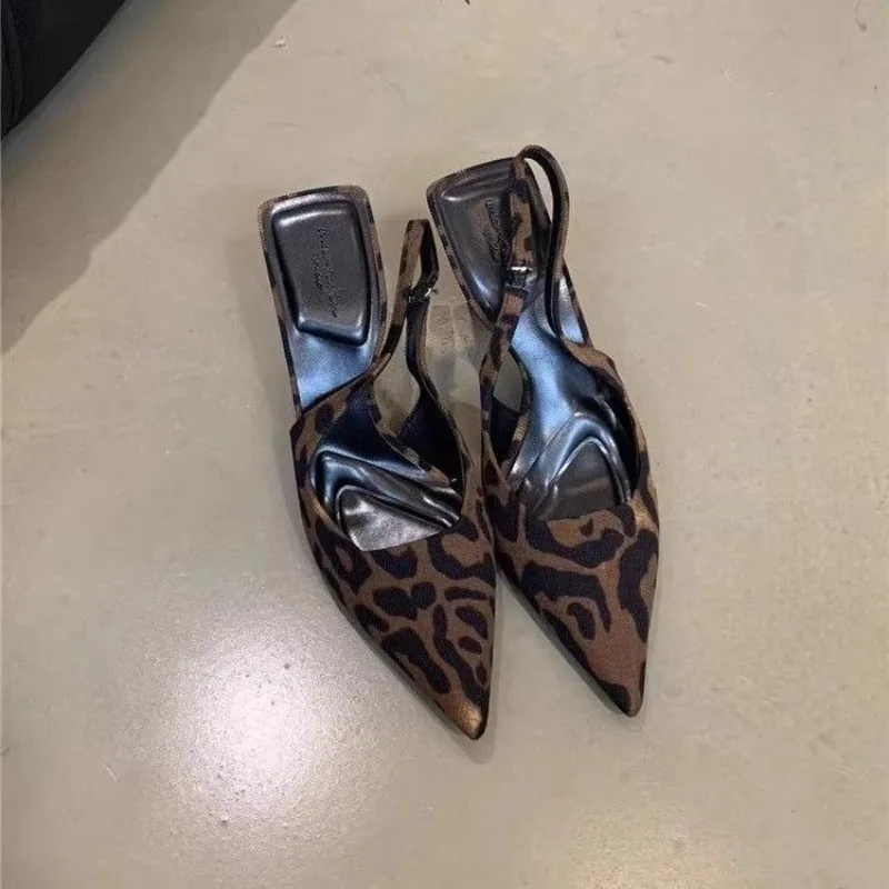 Fresh Elegant Leopard Print Women High Heel Sandals 2026 New Cushioned Sole Fairy Height Enhancing Petite
Fresh Elegant Leopard Print Women High Heel Sandals 2026 New Cushioned Sole Fairy Height Enhancing Petite