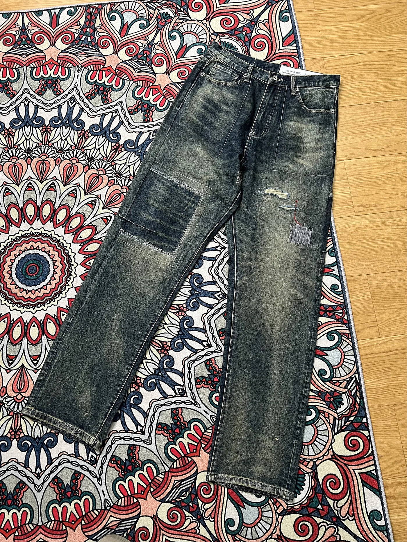 Японские рабочие джинсы для мужчин: винтажный стиль, высокая талия, прямой крой, свободные, из прочного хлопка, с эффектом потертости и нашивками
Японские рабочие джинсы для мужчин: винтажный стиль, высокая талия, прямой крой, свободные, из прочного хлопка, с эффектом потертости и нашивками