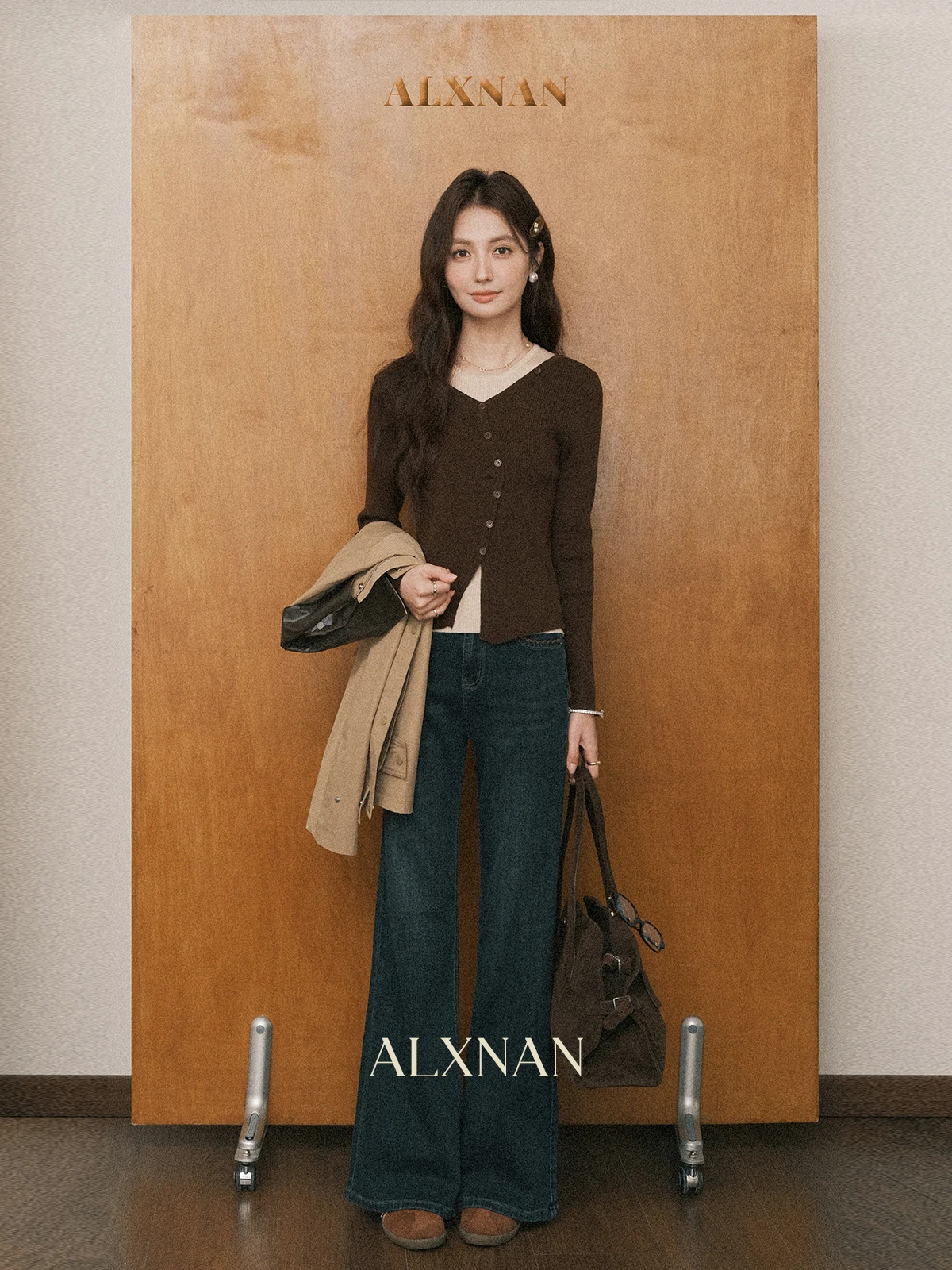 ALXNAN Black Gray Vintage Jeans Women High-waist Straight Cotton Baggy Jeans Autumn Casual Wide-leg Denim Pants Female L57277
ALXNAN Black Gray Vintage Jeans Women High-waist Straight Cotton Baggy Jeans Autumn Casual Wide-leg Denim Pants Female L57277