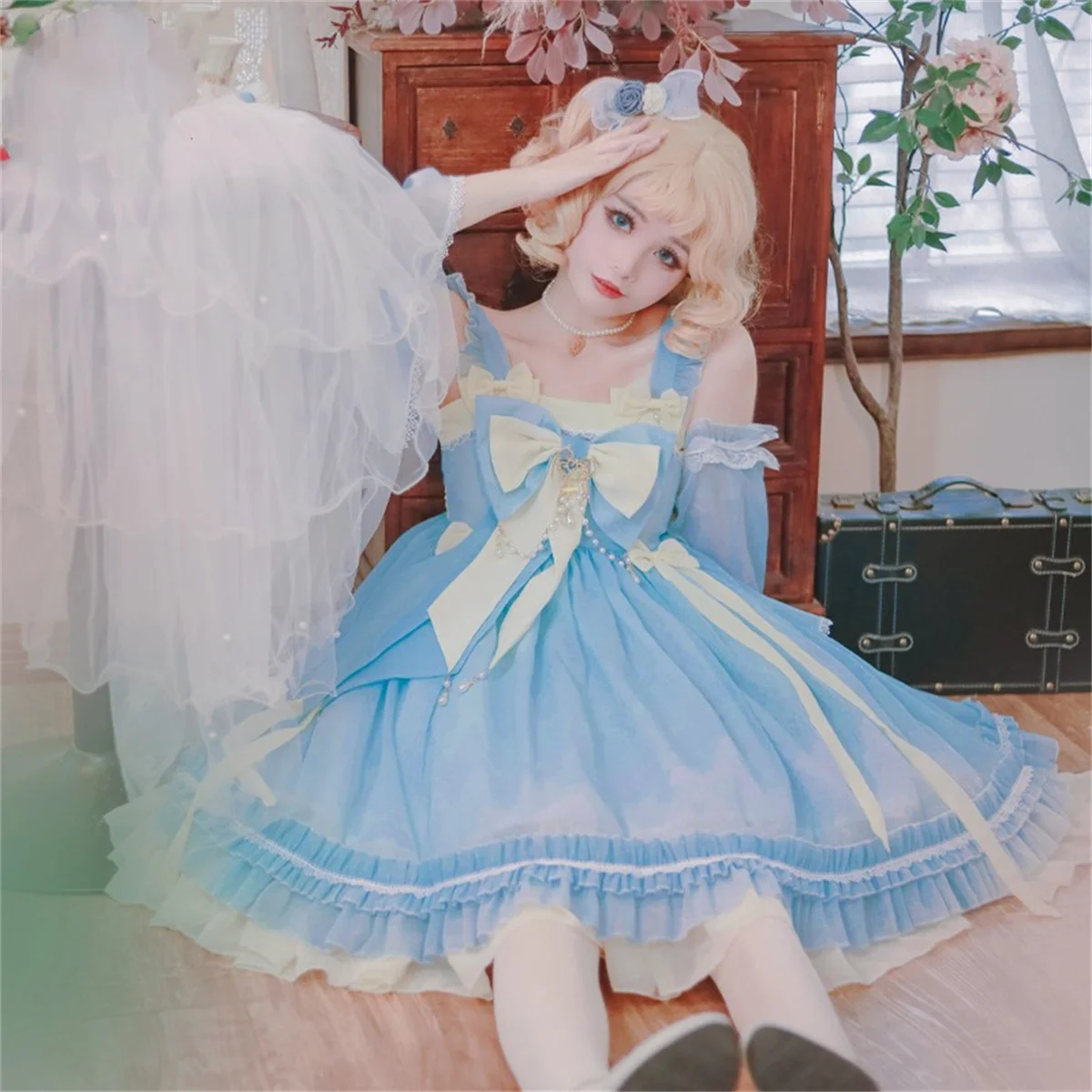 Chinese Style Jsk Lolita Sweet Girls Cosplay Elegant Bow Pearl Gem Double Bow Ribbon High Waist Solid Color Backless Dress
Chinese Style Jsk Lolita Sweet Girls Cosplay Elegant Bow Pearl Gem Double Bow Ribbon High Waist Solid Color Backless Dress