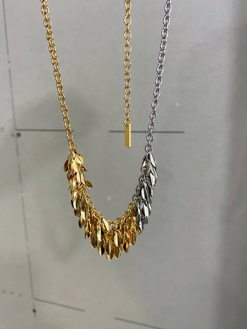2025 fashion classic popular European and American women's luxury necklace tassel leaf temperament mixed color charm party Gift
2025 fashion classic popular European and American women's luxury necklace tassel leaf temperament mixed color charm party Gift