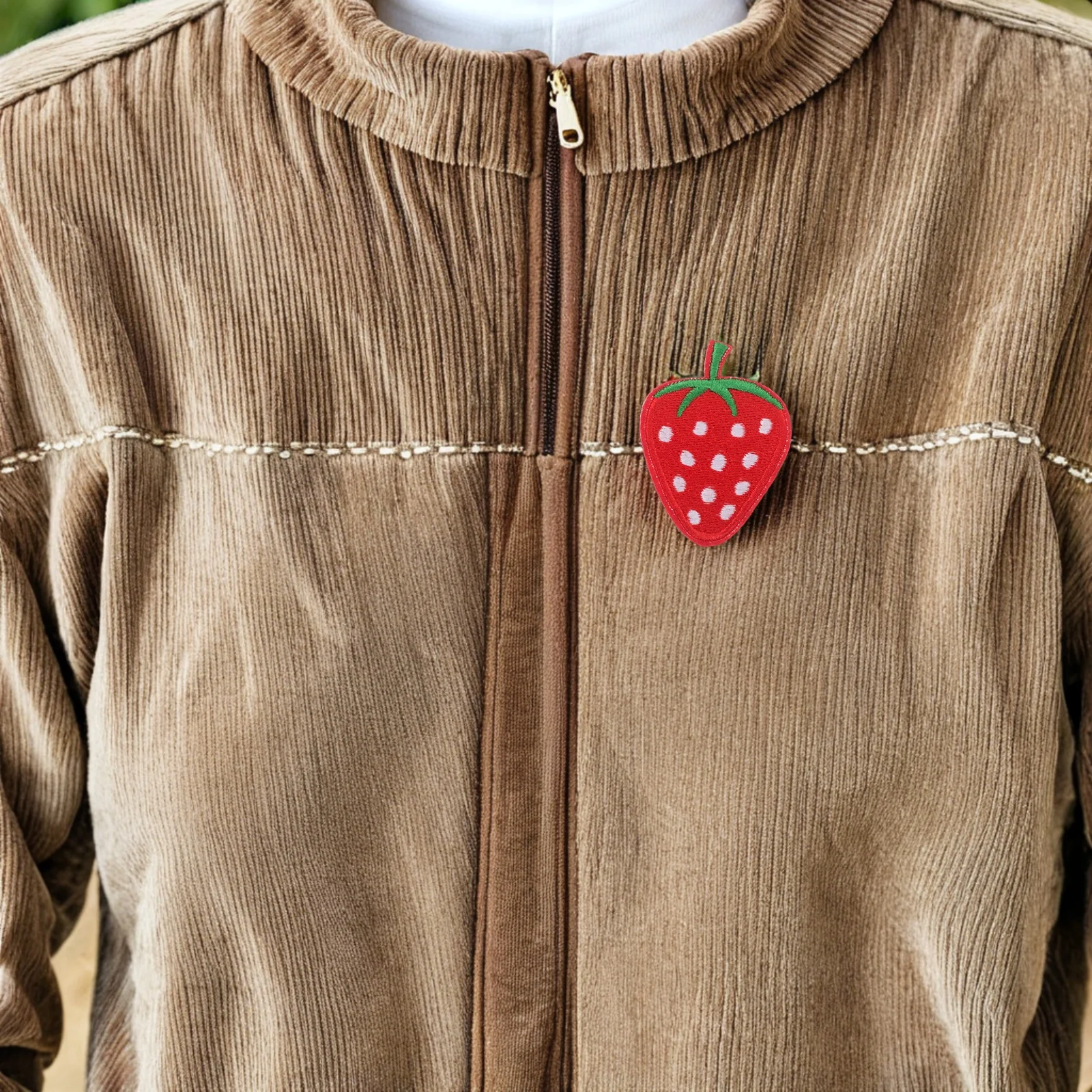 40pcs Strawberry Embroidery Cloth Patches Iron On Applique for Jackets Bags Hats Home Decor Stable Bright Durable Diy Berries 
40pcs Strawberry Embroidery Cloth Patches Iron On Applique for Jackets Bags Hats Home Decor Stable Bright Durable Diy Berries