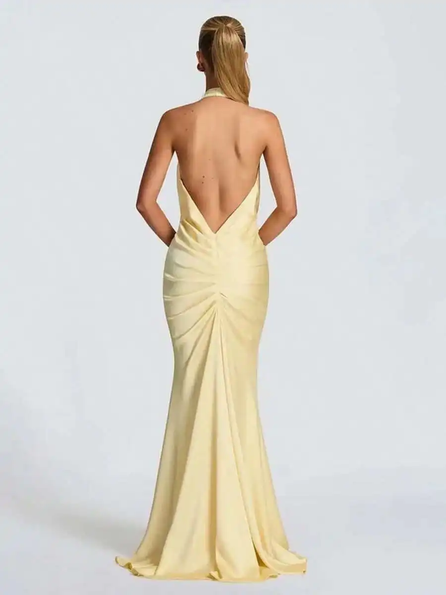 Elegant Mermaid Floor-Length Halter Backless V-Neck Evening Dress
Elegant Mermaid Floor-Length Halter Backless V-Neck Evening Dress